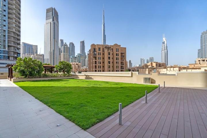 Burj Khalifa View - 2Br And Maid - Downtown Daire Dubai Dış mekan fotoğraf